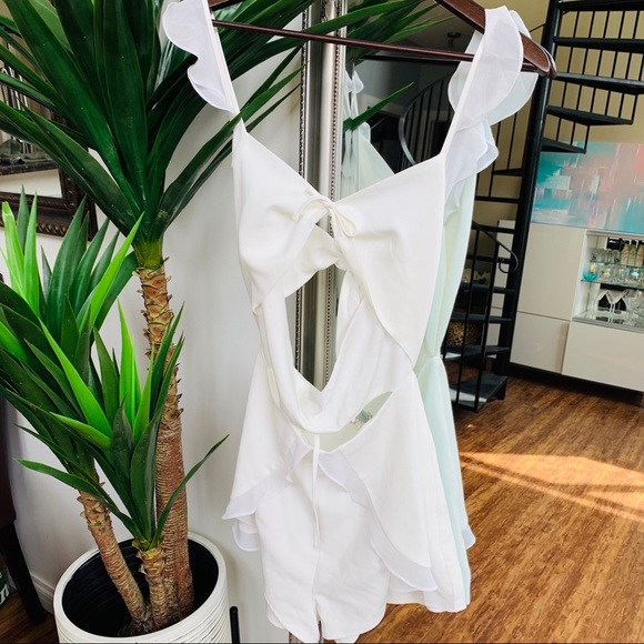 🖤NBD Misbehavin Ivory Romper🖤 - Picture 4 of 9